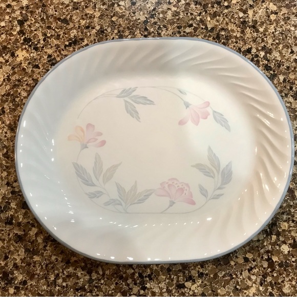 Corelle Pink Trio Serving Platter - Picture 2 of 8